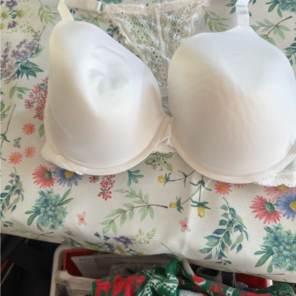 Victoria's Secret White Bra